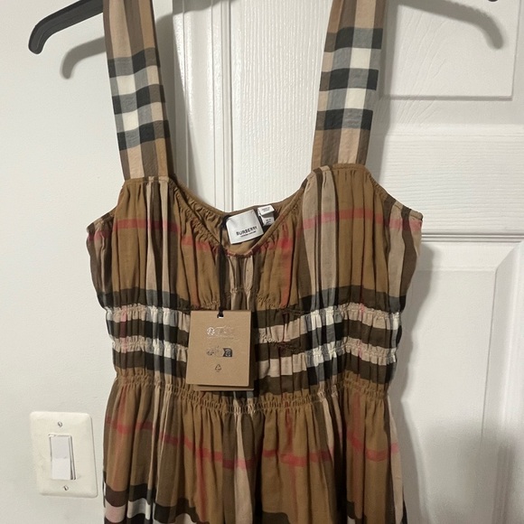 NWT Burberry Dress Size 12 - Picture 3 of 6